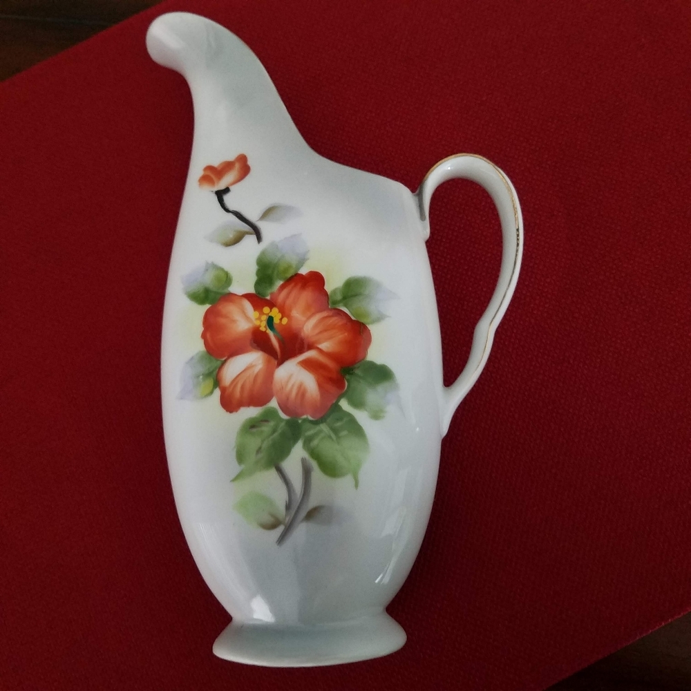 Vintage ceramic vase with Hibiscus